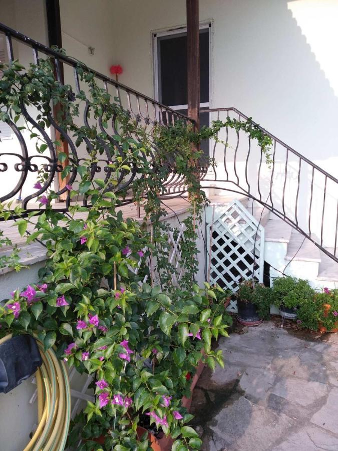 Peacock Villa Upper Епаноми Екстериор снимка