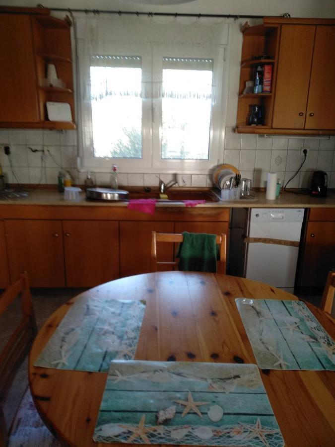 Peacock Villa Upper Епаноми Екстериор снимка
