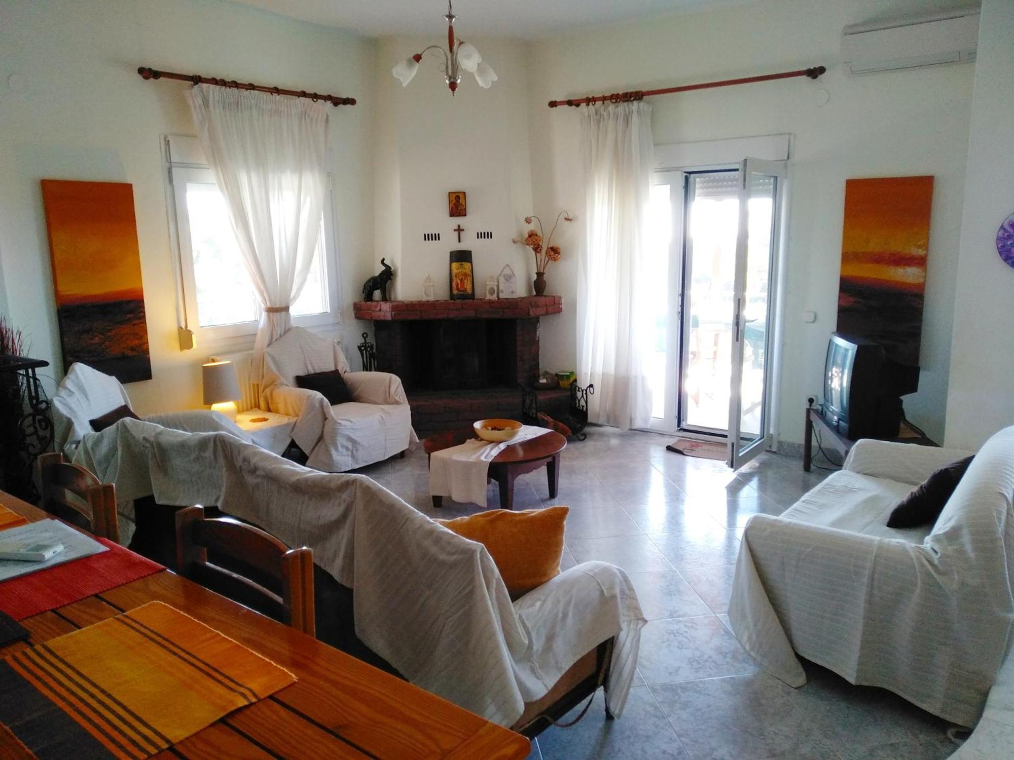 Peacock Villa Upper Епаноми Екстериор снимка