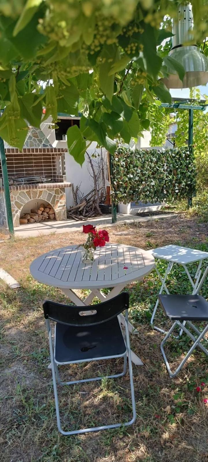 Peacock Villa Upper Епаноми Екстериор снимка