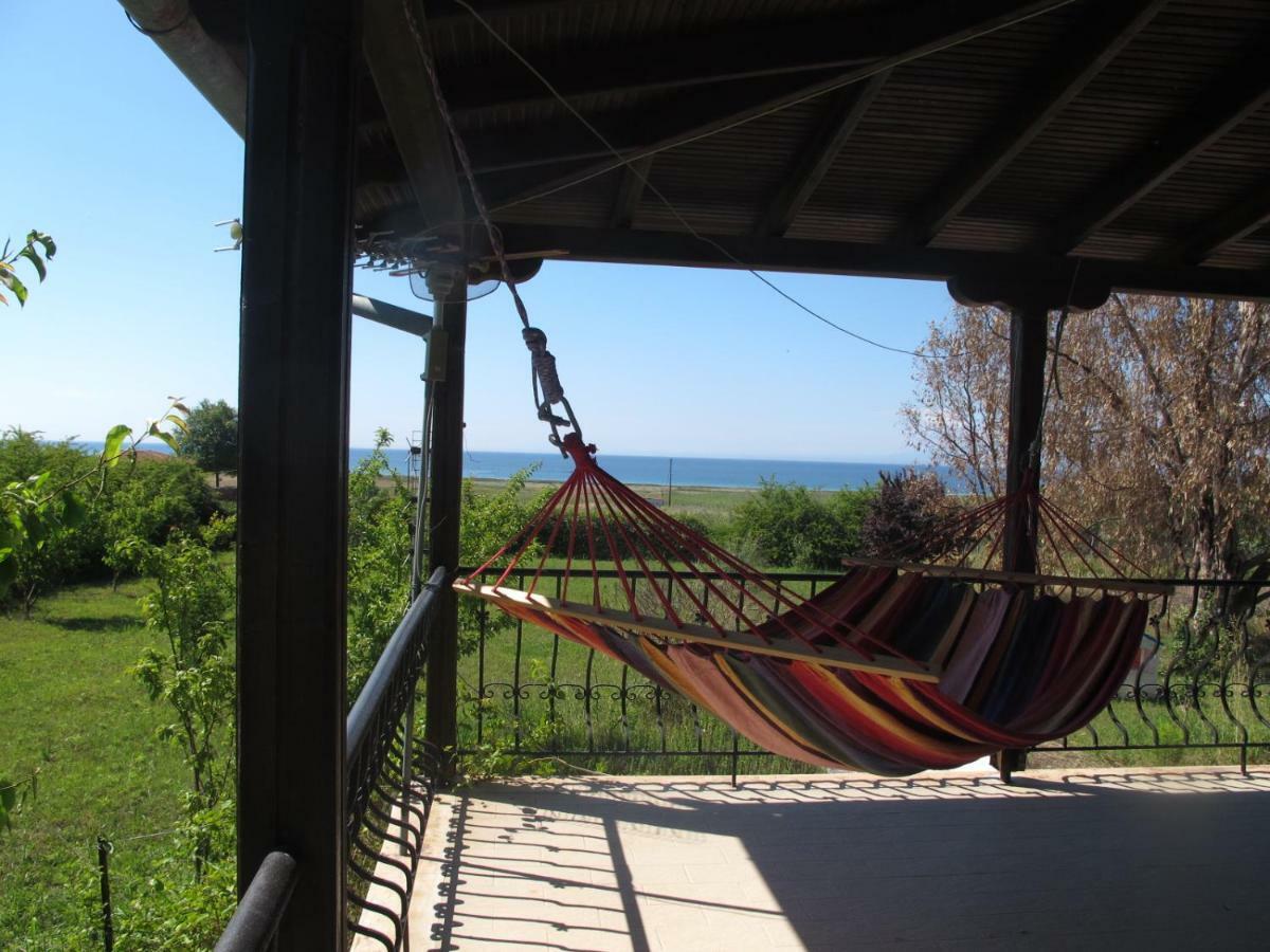 Peacock Villa Upper Епаноми Екстериор снимка